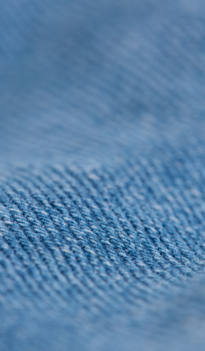 Tissu bleu issu des solutions et applications textiles SUBRENAT pour l'habillement : pocketing, création de vêtements, made in france, doublures... Tissu bleu issu des solutions et applications textiles SUBRENAT pour l'habillement : pocketing, création de vêtements, made in france, doublures...